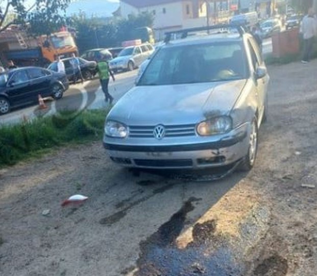 kreu manovra te gabuara me makine dhe u perplas me autobusin procedohen 2 persona