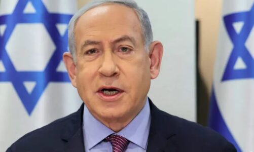 kryeministri izraelit injoron thirrjet per vetepermbajtjeje netanyahu izraeli i merr vete vendimet per mbrojtjen