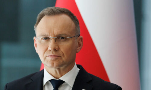 kryeministri tusk paralajmeroi rrezikun per lufte me rusine presidenti polak qeteson ujerat nuk do te sulmohemi