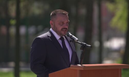 ministri i mbrojtjes i kosoves nato ti trajtoje me seriozitet levizjet e serbise prane kufirit