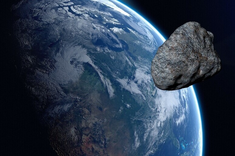 nje asteroid viziton papritur token