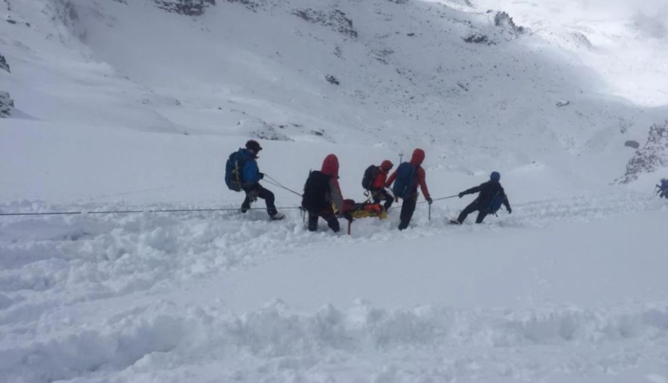 po ngjiteshin ne vullkanin cayambe orteku perpin tre alpiniste ne ekuador