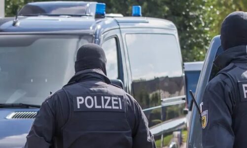 qindra police ne gjermani nen dyshim per qendrime ekstremiste