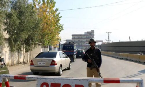 rreth 17 pelegrine te vdekur pas perplasjes se nje autobusi ne pakistan