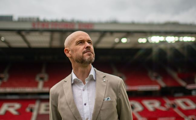 ten hag larg manchesterit united ne kontakte me ish trajnerin e chelseat