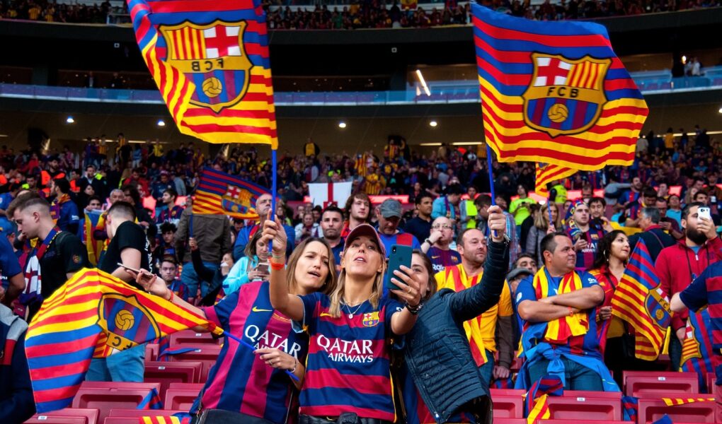 thirrjet raciste te tifozeve te barcelones ndaj dembele psg ankohet ne uefa