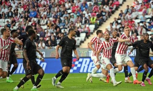 u fut nga stoli dhe shenoi golin e fitores ne minuten e 92 te futbollisti shqiptar ben heroin ne turqi