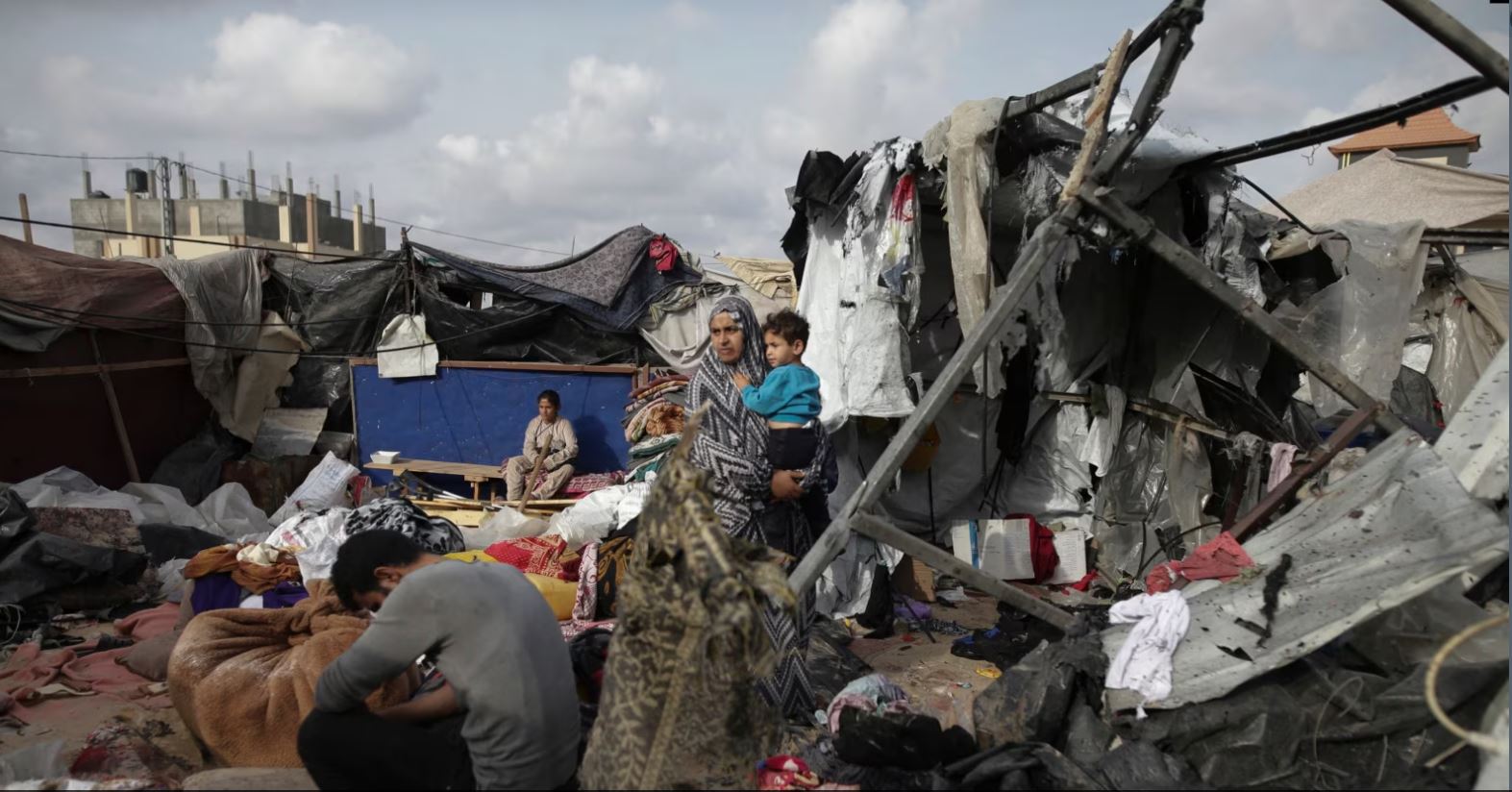17 viktima ne kampet qendrore nga sulmet izraelite ne rripin e gazes