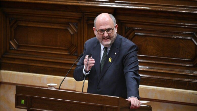 diskutimi per njohjen e kosoves ne parlamentin spanjoll deputeti katalanas ngul kembe eshte shtet legal dhe demokratik tregoni pjekuri