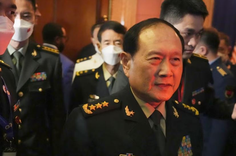 dy ish ministra te mbrojtjes ne kine perjashtohen nga partia komuniste akuzohen se