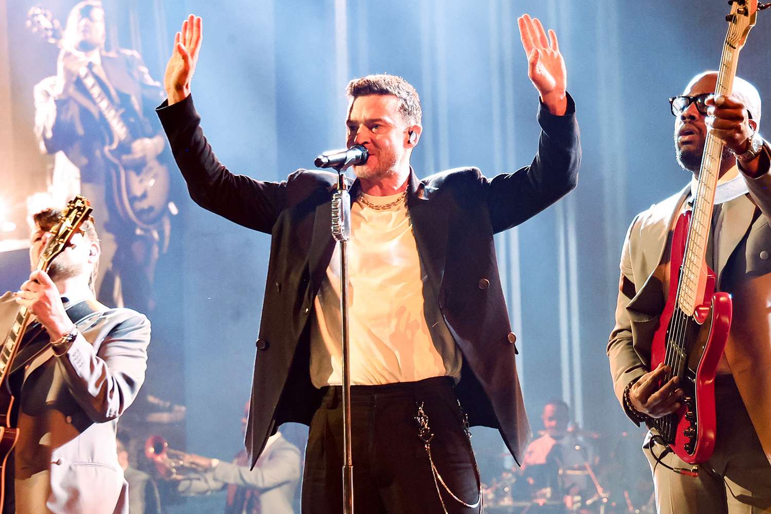 justin timberlake shfaqet ne skene pas arrestimit ndonjehere eshte e veshtire te me duash