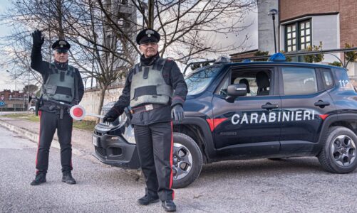 kapen me sasi te madhe droge dhe arme arrestohen 4 shqiptare dhe 1 italian