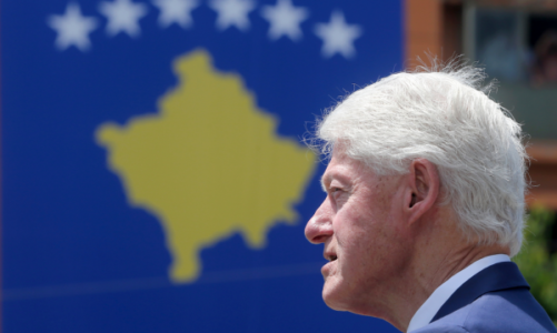 kosova feston 25 vjetorin e clirimit bill clinton kujton bombardimet e nato s