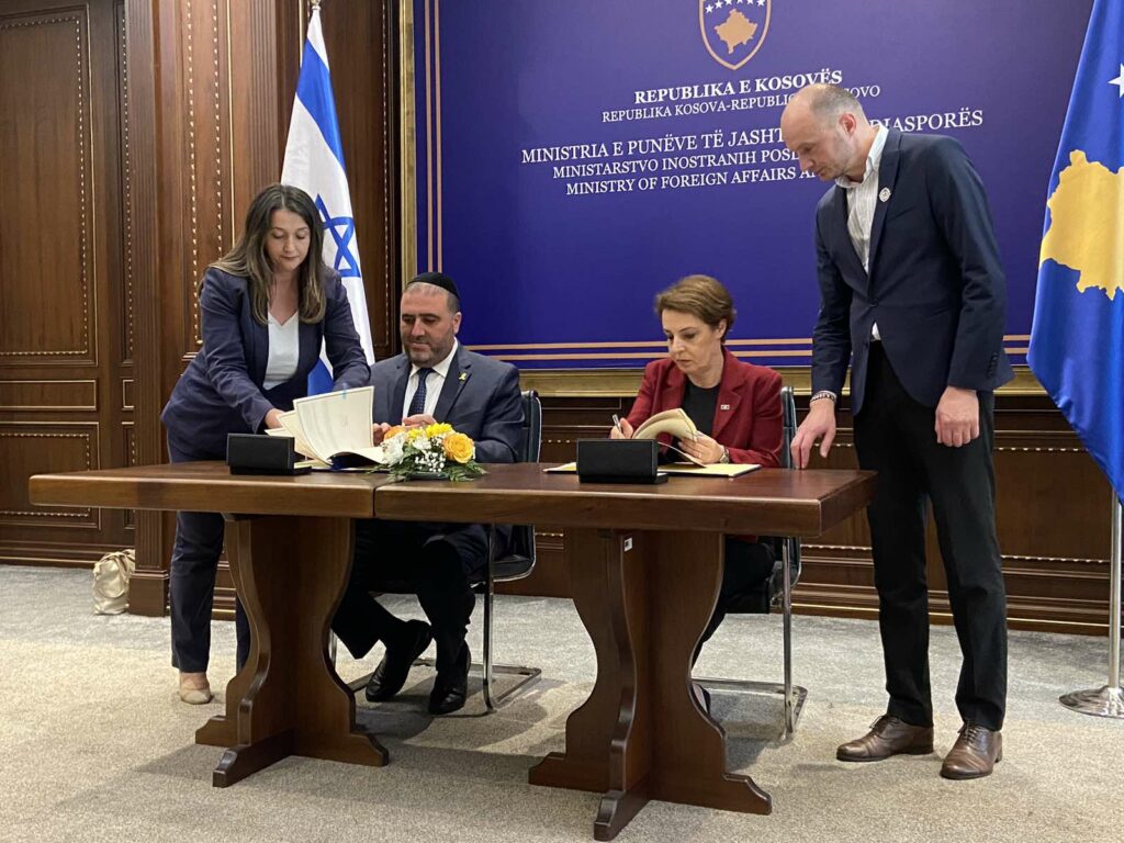 kosovo and israel sign visa free waiver