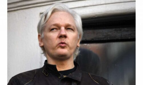 krijuesi i wikileaks u lirua nga qelia kryeministri i australise duam qe julian assange te kthehet ne shtepi