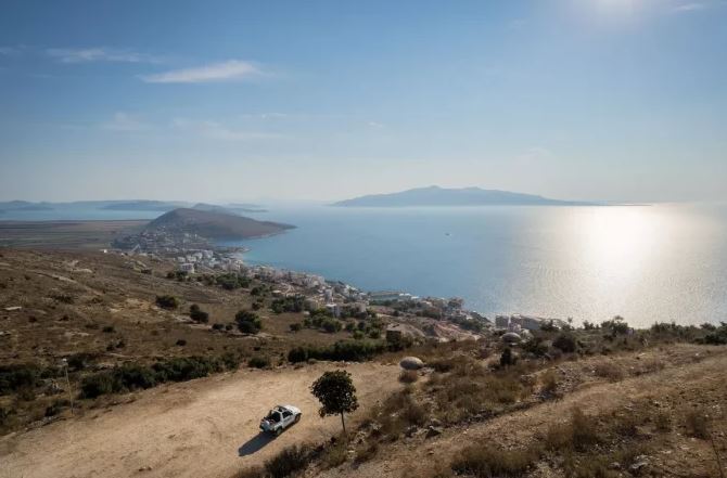 le figaro shqiperia zbuloni destinacionin e ri turistik ne zemer te evropes