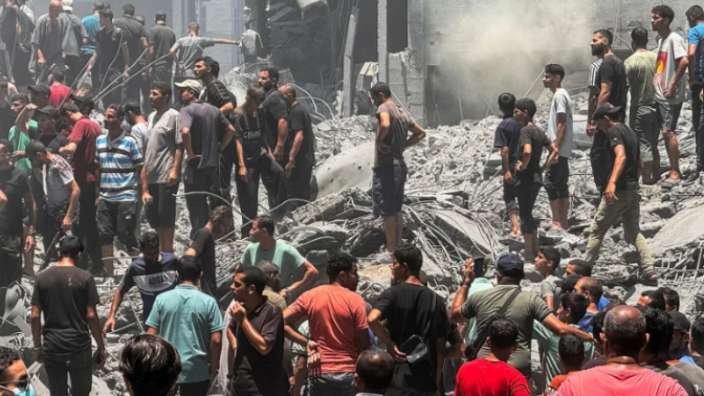 me shume se 40 te vrare nga sulmet izraelite ne qender te gazes