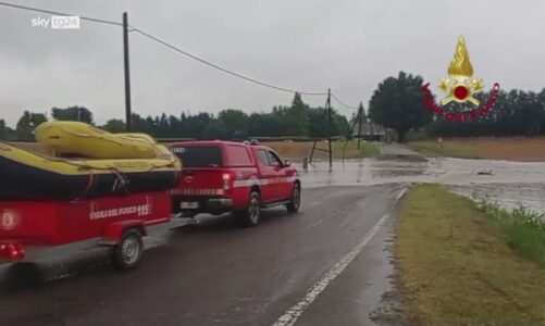 moti i keq mberthen italine alarm i kuq per dy zona permbytje dhe lumenj te dale nga shtrati nje i vdekur