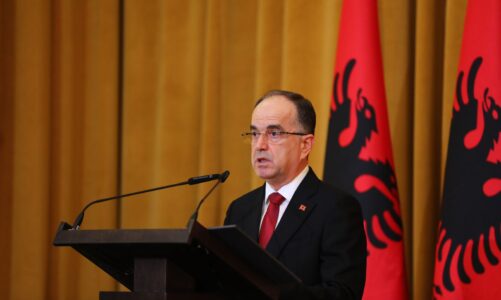 pavaresia e shba ve mesazhi i presidentit begaj shqiperia e frymezuar nga parimet amerikane ne nje bote te mbushur me pasiguri marredheniet tone me te rendesishme se kurre