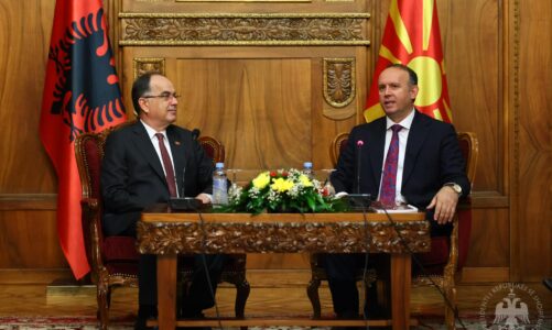 presidenti begaj takohet ne shkup me kryeparlamentarin e maqedonise se veriut te punojme se bashku si shqiptare si maqedonas dhe si qytetare te ketij rajoni