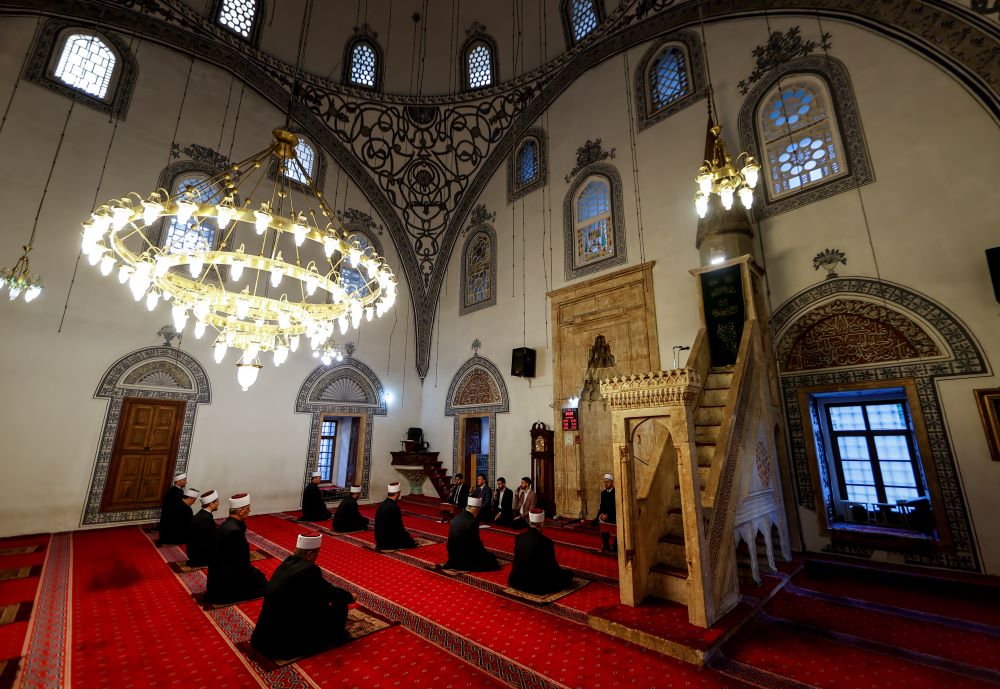 risk of radicalisation kosovo struggles with informal worship places