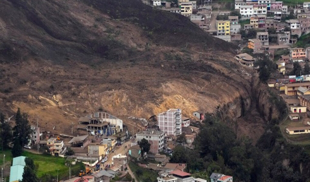 rreshqitje dheu ne ekuadorin qendror 8 persona kane humbur jeten