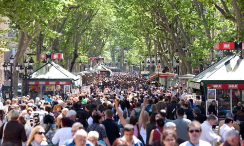 rritja e kostos se jeteses se qytetareve barcelona ndalon turistet te marrin apartamente me qira