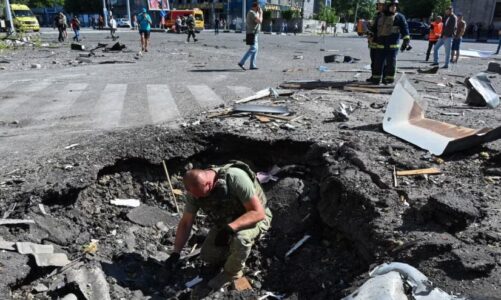 rusia shenjestron rajonin e kievit me raketa rritet numri i viktimave nga sulmi ne harkiv