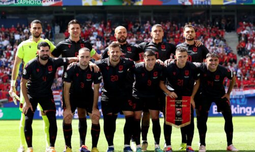 shqiperia ekipi me 10 flamuj marca skanon kuqezinjte me shume se nje kombetare