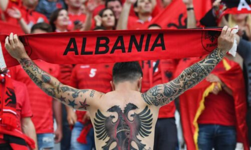 shqiperia iken nga europiani me koken lart rama mesazh per kombetaren kuqezinjte e kryen misionin skuadra e re dhe premtuese