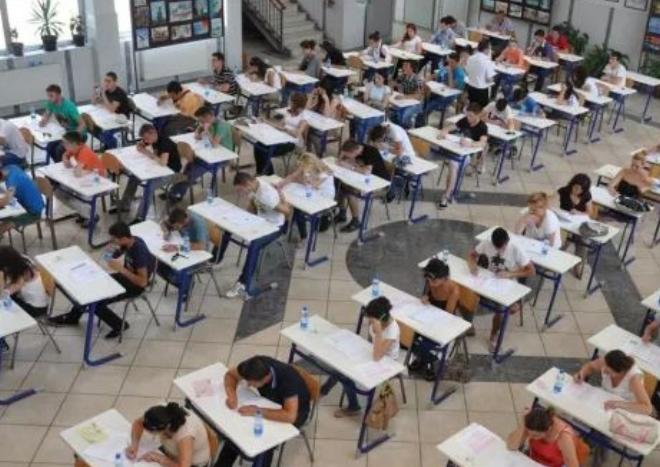 sot provimi i gjuhes shqipe per rreth 29 mije nxenes te klasave te 9 ta