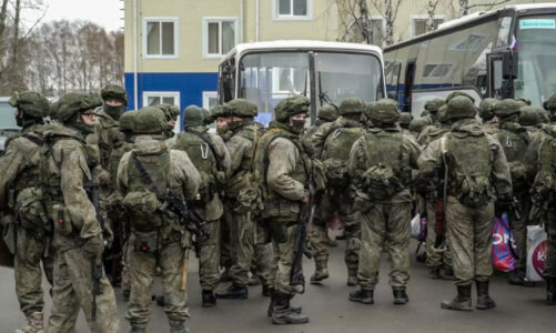te burgosurat ne front perpjekja e deshtuar e kremlinit per perforcime ne ukraine