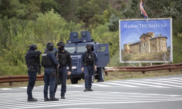 U prezantua si doganier i Kosovës, arrestohet një serb në Zveçan