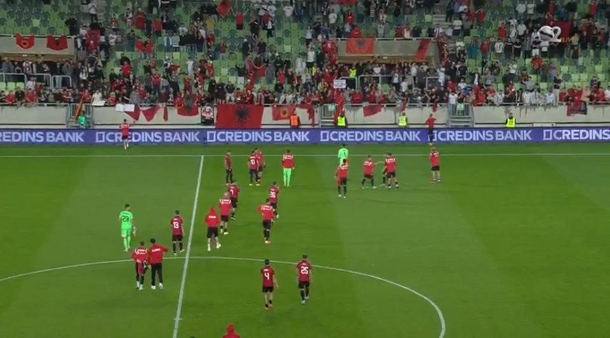 video triumfi me 3 gola ndaj azerbajxhanit tifozet kuqezinj bekojne lojtaret para europianit