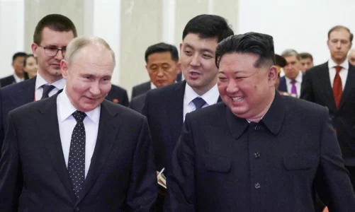 vizita e putin ne korene e veriut kim jong un i thur lavde presidentit rus miku me i dashur i popullit korean