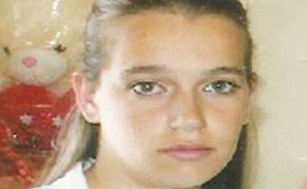 vrasja e 17 vjecares dhe gjyshit te saj zbardhet dosja hetimore dhe dyshimet se krimi ndodhi per