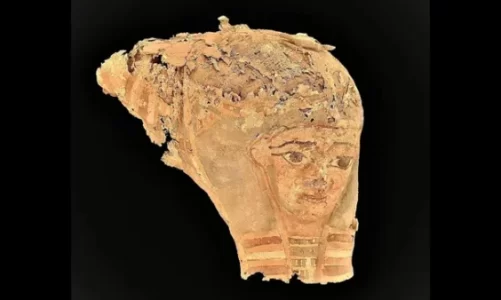 zbulohen me shume se 30 varre te lashta egjiptiane ne nje koder