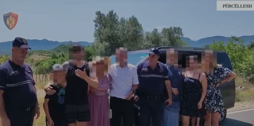 5 turiste nga gjermania mbeten te bllokuar ne percellesh policia i ndihmon