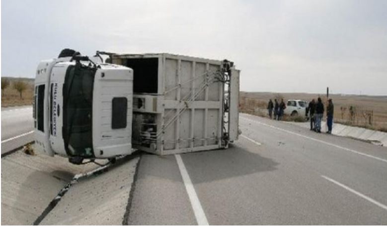 aksident i rende ne ferizaj vdes shoferi i kamionit