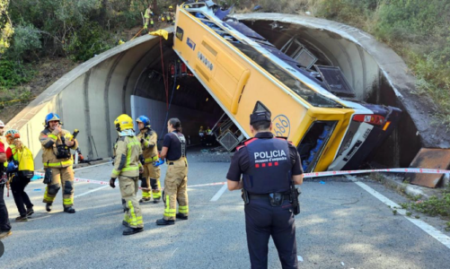 aksidentohet autobusi me 60 pasagjere ne spanje 3 ne gjendje kritike per jeten foto