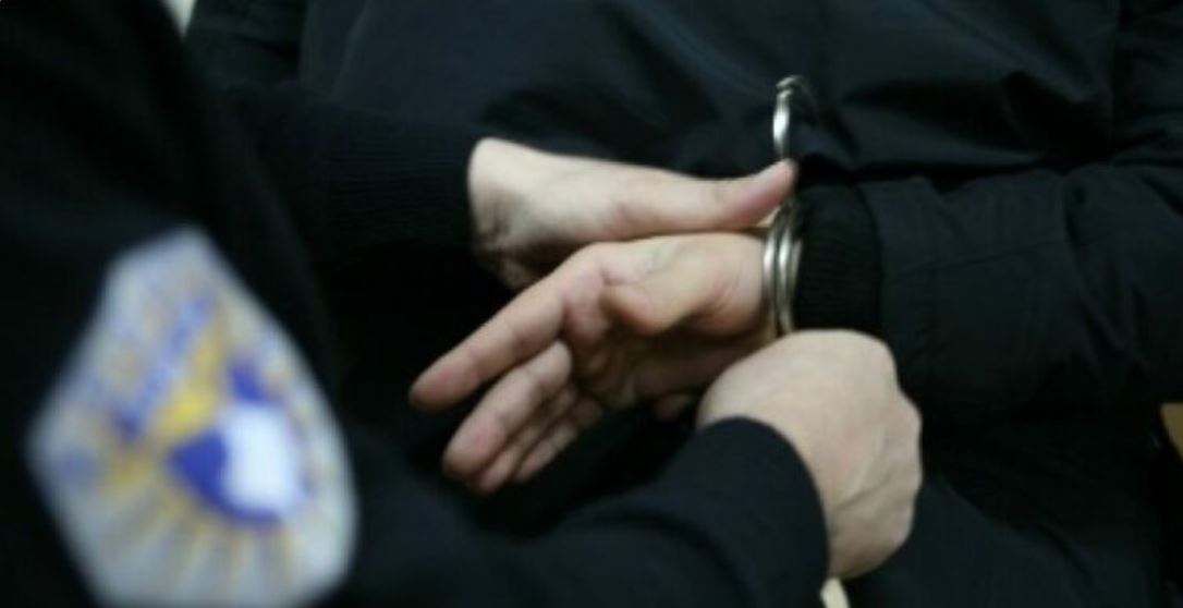 arrestohet kadeti i policise dyshohet se dhunoi nje vajze te mitur ne lipjan
