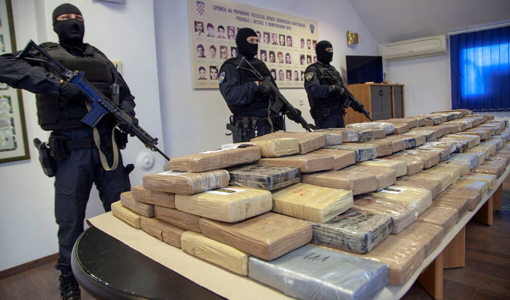 bandat europiane po behen me te afta ne prodhimin e drogave te paligjshme mbikeqyrja e rrepte policore i shtyn kriminelet qe te ndryshojne taktikat