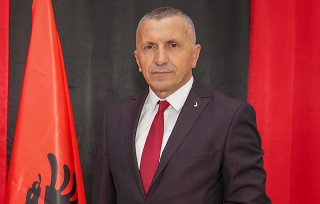 deputeti shqiptar ne kuvendin serb thirrje vucicit te respektohen pakicat kombetare dhe perberja e institucioneve te drejtesise