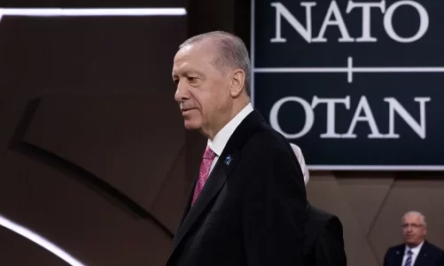 fjalimi i netanyahut presidenti turk erdogan e gjithe bota e shikoi si nje vrases gjenocidal ai u duartrokit ne kongresin amerikan