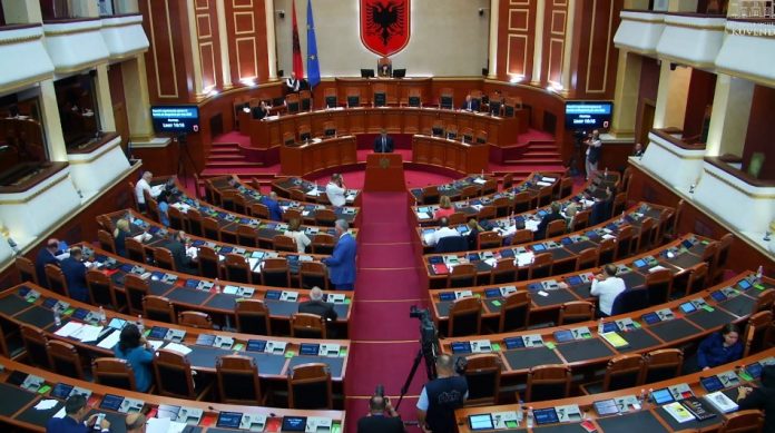 guvernatori i bsh prezanton raportin vjetor sejko ekonomia shqiptare u rrit 3 4 ne vitin 2023