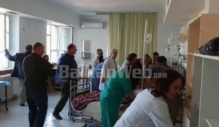 helmim masiv ne bulqize 23 persona paraqiten ne spital