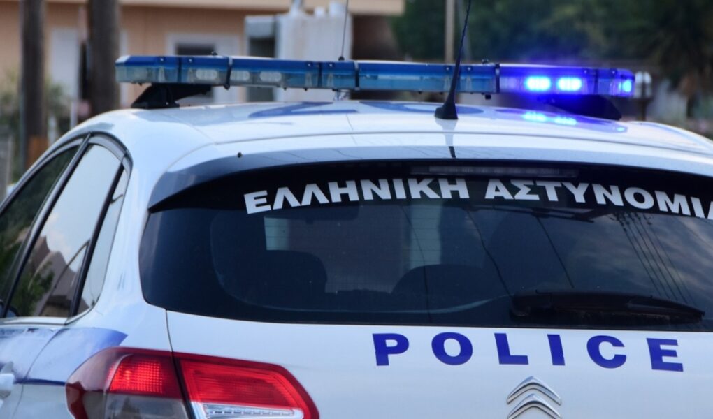 i moshuari shqiptar ben kerdine ne shtepite e grekeve raportohet se ka vjedhur para dhe bizhuteri me vlere 50 mije euro 70 vjecari i denuar me 11 muaj burg per