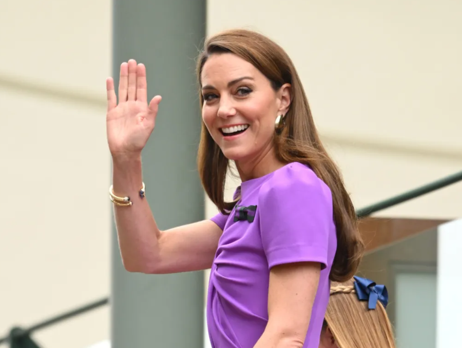 Kate Middleton rikthehet në publik në Wimbledon me motrën dhe vajzën e saj