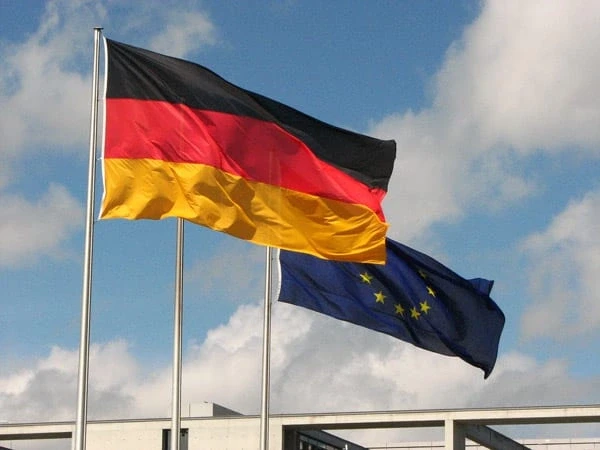 komisioni evropian do te ngreme padi ndaj gjermanise dhe italise