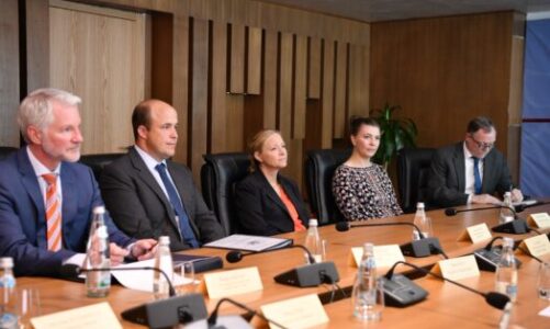 ministri ulsi manja takim me delegacionin amerikan diskutime mbi ecurine dhe sfidat e drejtesise se re ne shqiperi